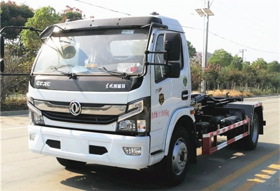 國六東風(fēng)凱普特勾臂式垃圾車(chē) 國六東風(fēng)凱普特勾臂式垃圾車(chē)