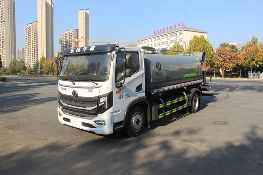 公路灑水車(chē) 公路灑水車(chē)