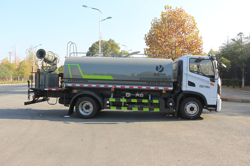 公路灑水車(chē) 公路灑水車(chē)