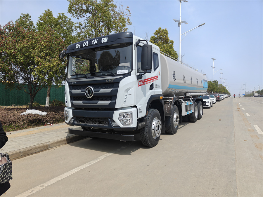 東風(fēng)30方灑水車(chē)-東風(fēng)華神DV5大型灑水車(chē)-東風(fēng)前四后八灑水車(chē) 東風(fēng)30方灑水車(chē)-東風(fēng)華神DV5大型灑水車(chē)-東風(fēng)前四后八灑水車(chē)