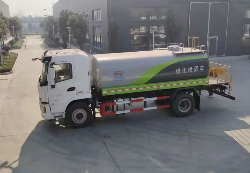 15方陜汽軒德翼6國六灑水車(chē)