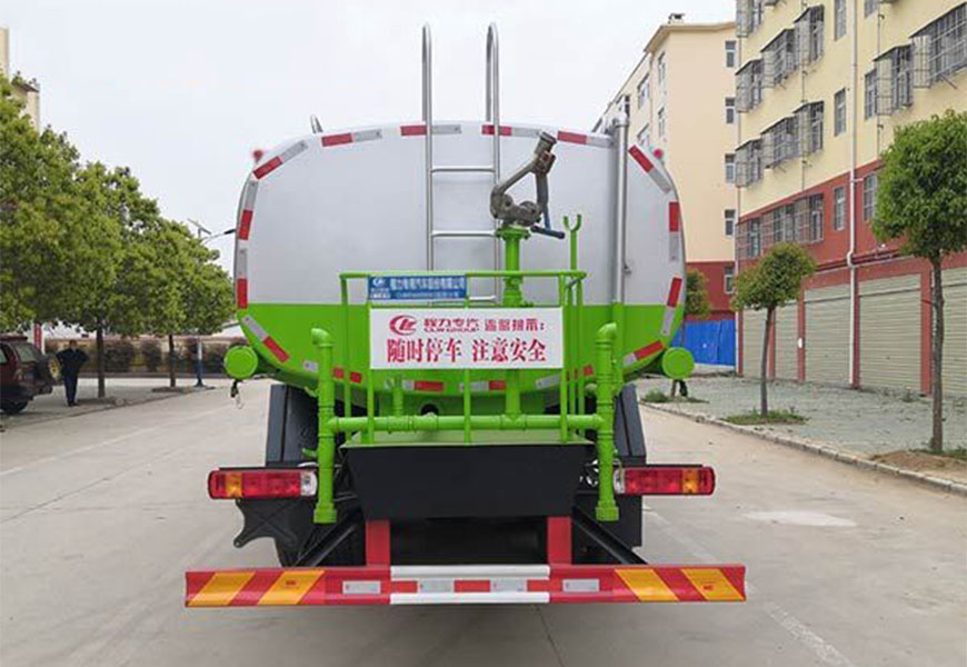 �W�����p��18����ˮ܇(ch��)�DƬ