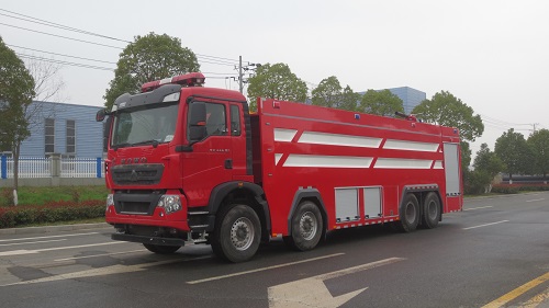 重汽24噸水罐消防車(chē)